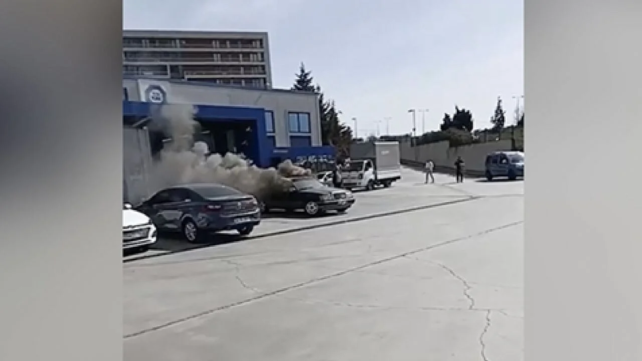 Muayeneden geçemeyen aracını ateşe verdi