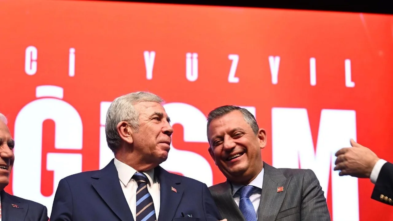 Özgür Özel'den DEM'e 'Mansur Yavaş' özrü