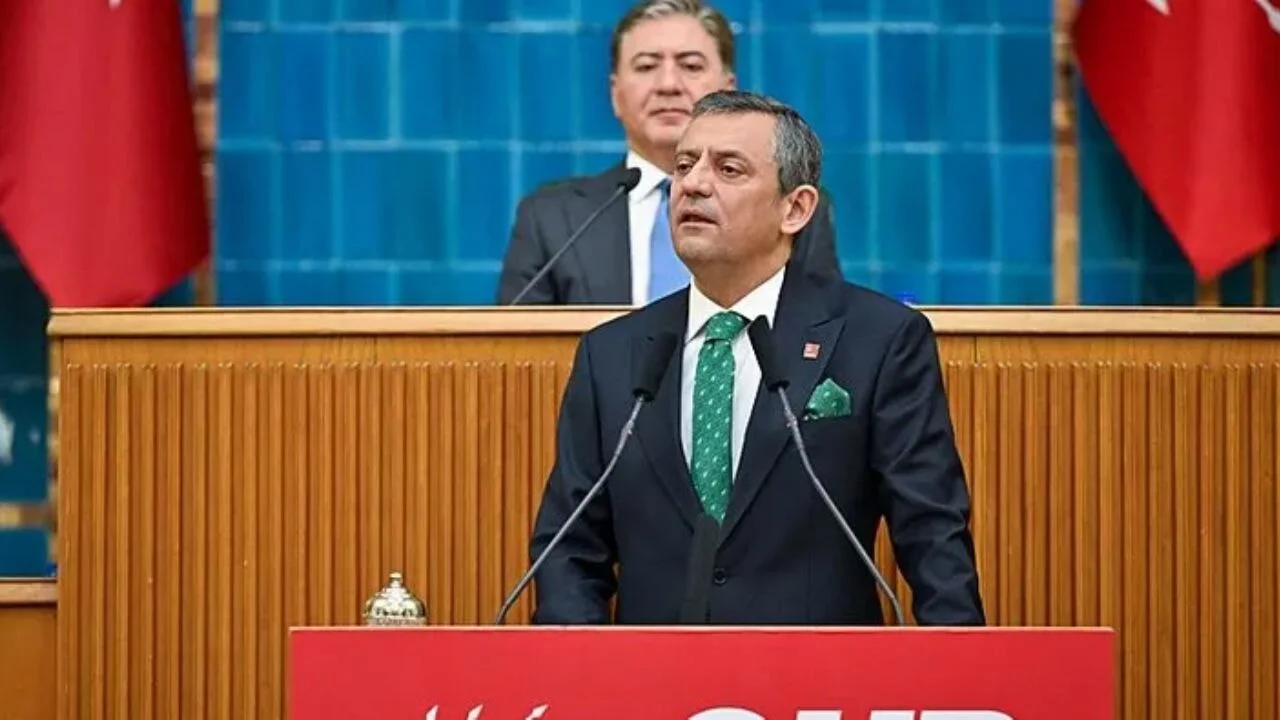 Özgür Özel olağanüstü kurultaya gideceklerini duyurdu