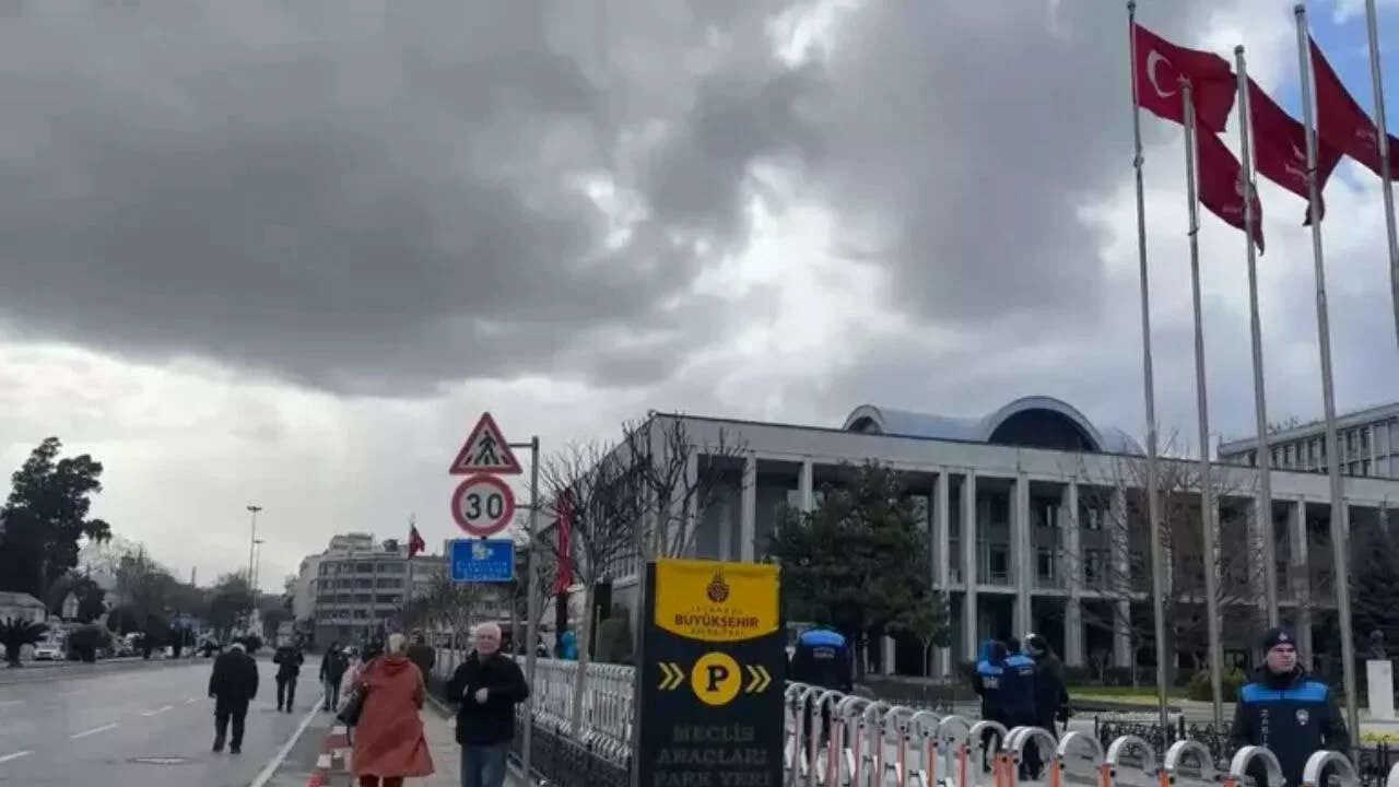 Saraçhane'de gerilim tırmanıyor! Polis güvenlik önlemlerini artırdı