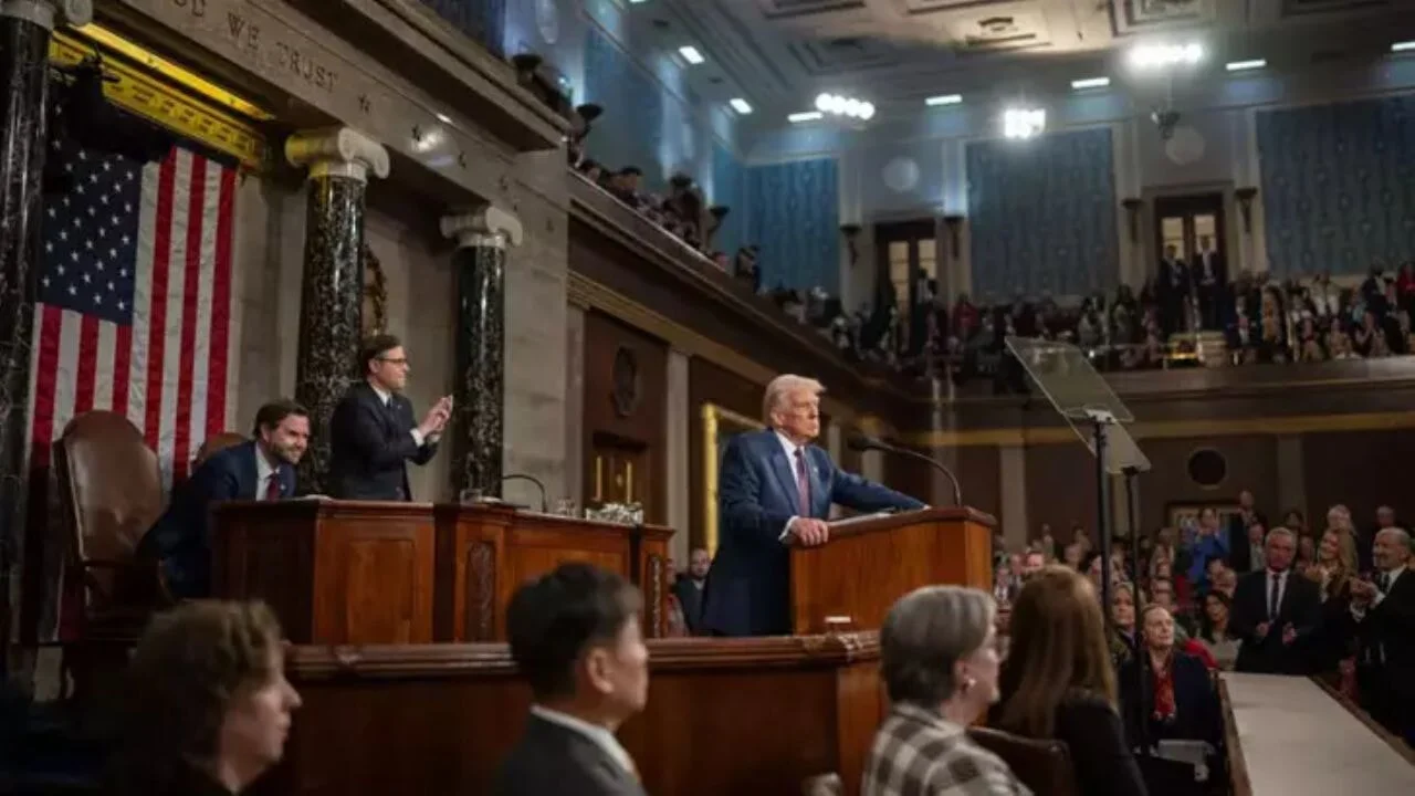 Trump kongrede ABD'yi altın çağa taşıyacağını duyurdu