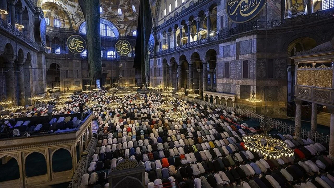 Türkiye genelinde illere göre bayram namazı saatleri
