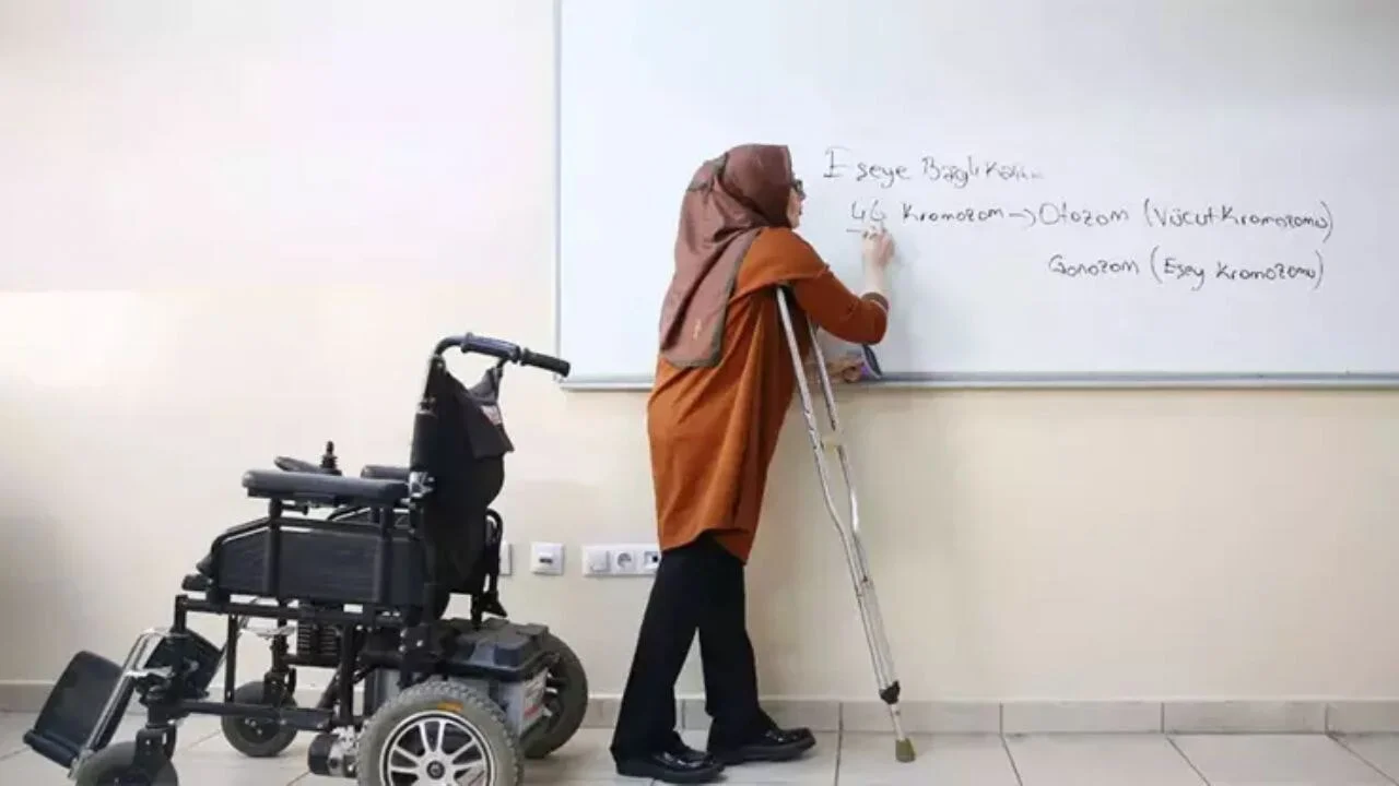 1381 engelli öğretmenin ataması yapıldı