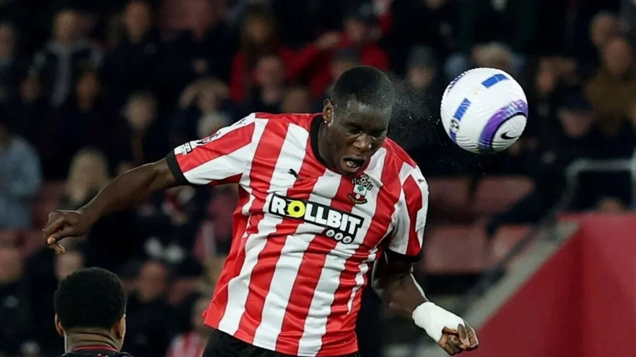 2,01'lik dev santrafor Onuachu Süper Lig'e dönüyor