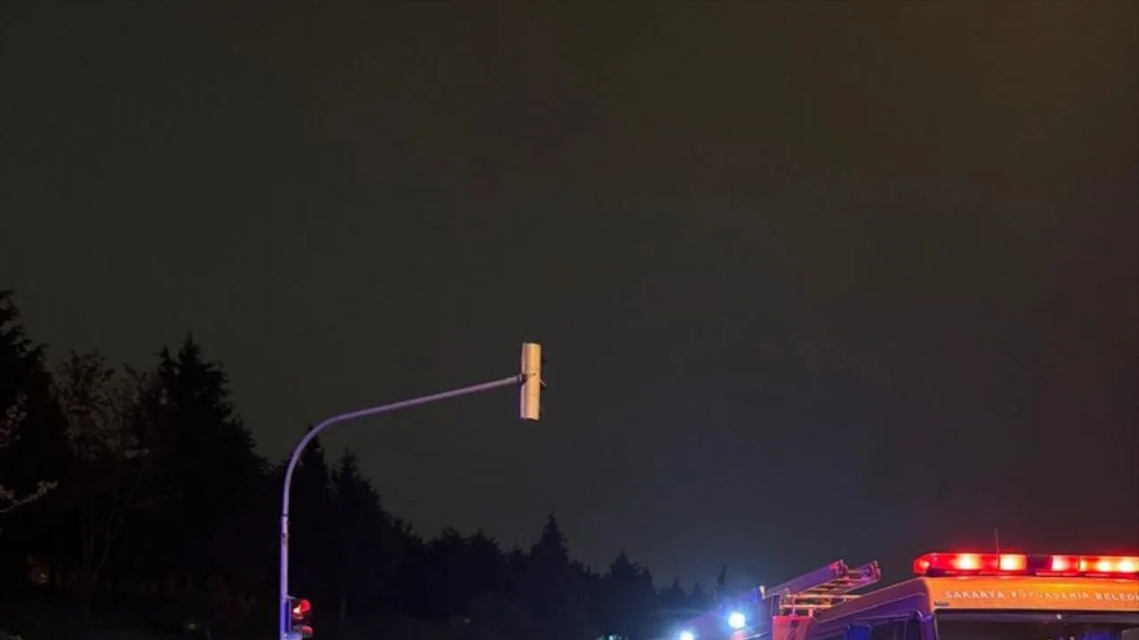 Adapazarı'nda feci trafik kazası