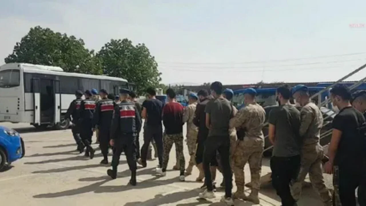 DEAŞ terör örgütüne yönelik İzmir operasyonunda 13 gözaltı