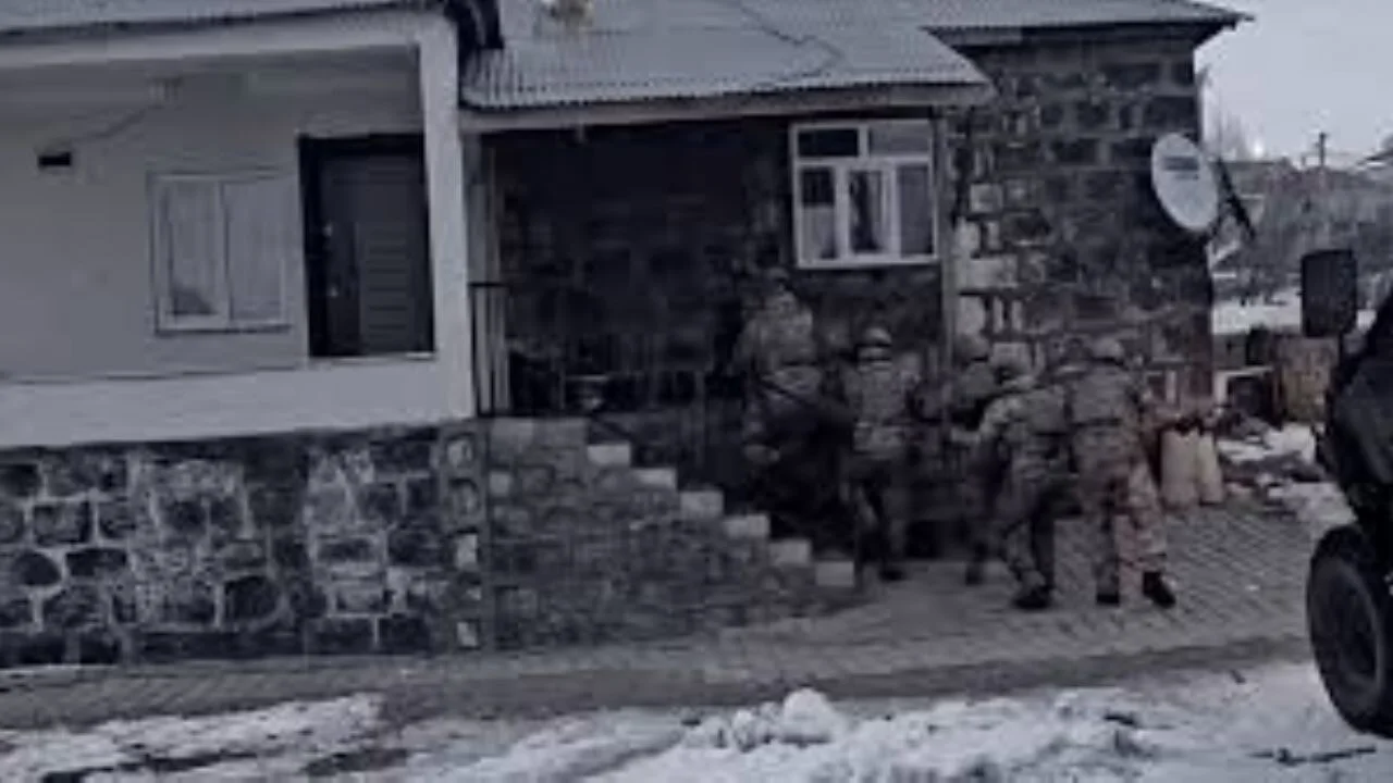 FETÖ'ye yönelik 27 ildeki operasyonlarda 73 şüpheli yakalandı
