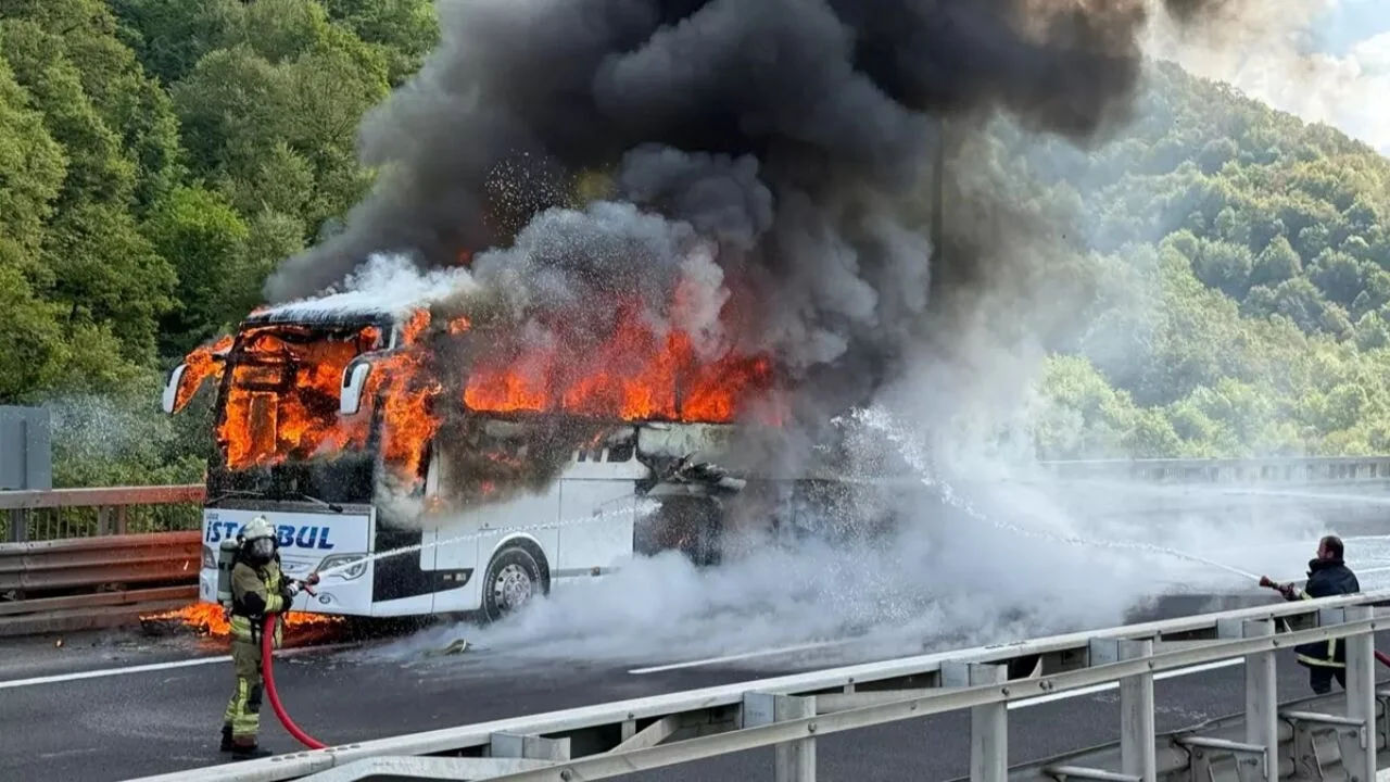 Hatay'dan İstanbul'a giden otobüste yangın!