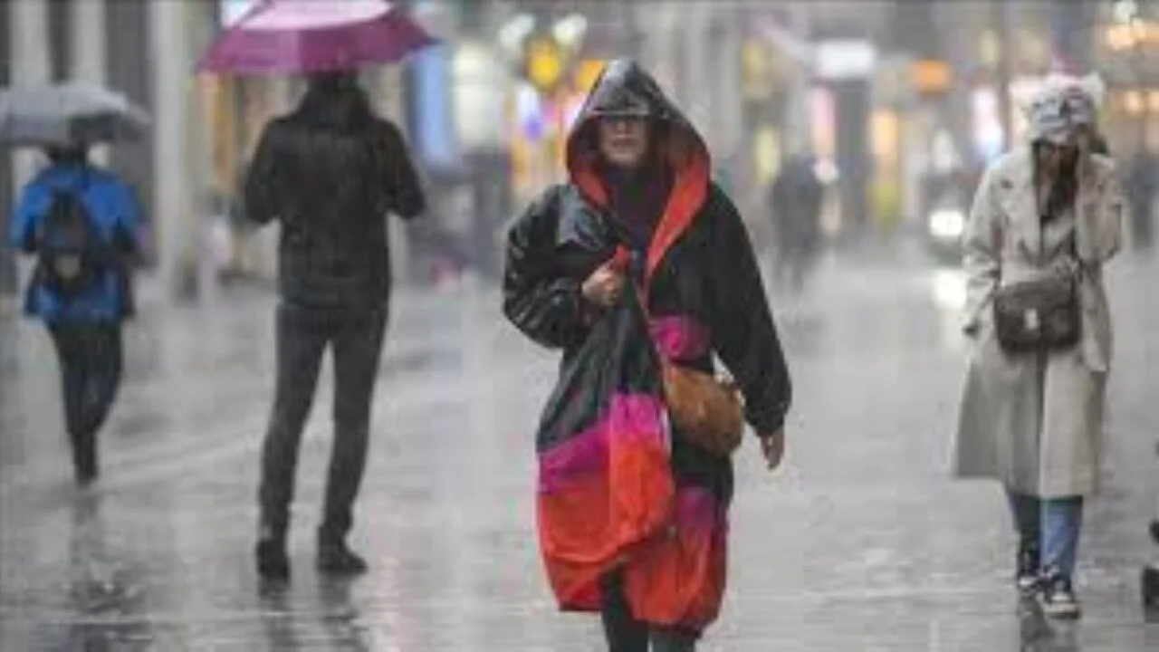 İstanbul'da fırtına dehşeti yaşandı! Meteoroloji uyardı fırtına etkisini artıracak!