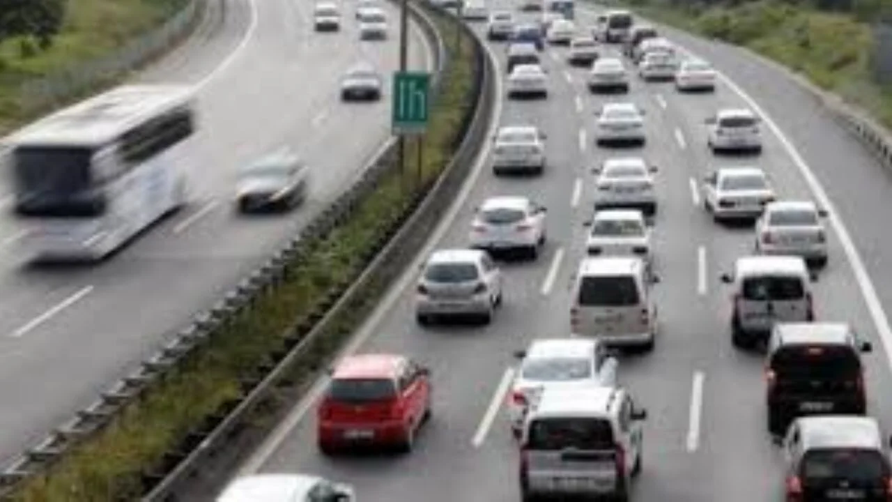 Kara yollarındaki trafik çalışmaları: Sürücüler dikkat!