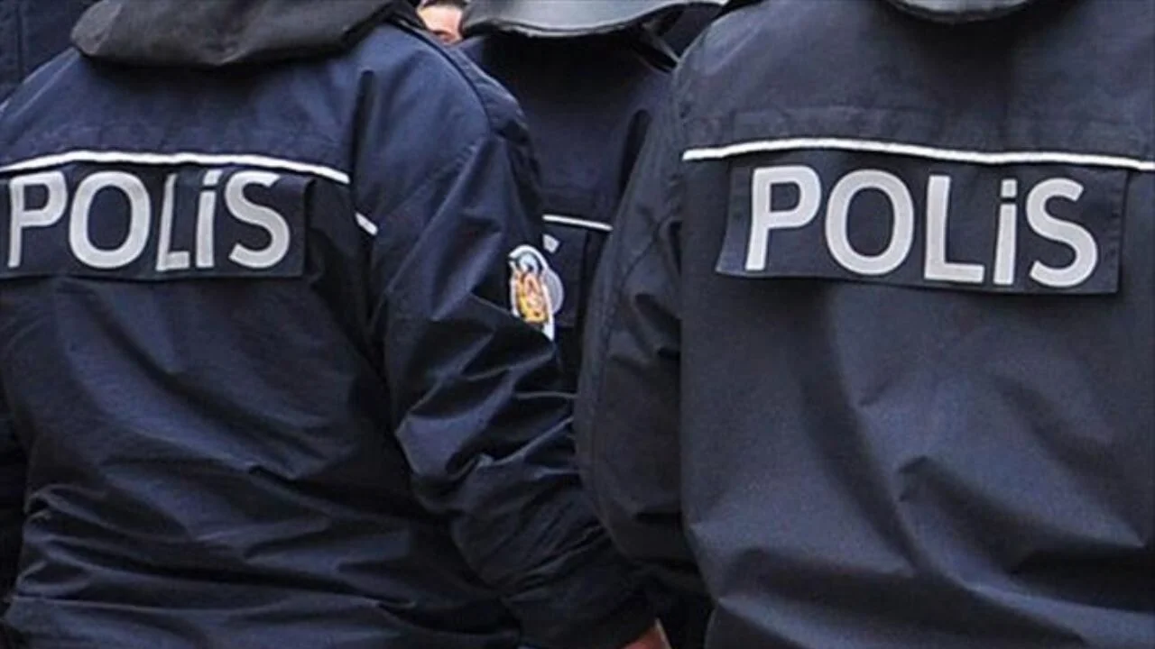 Polis memuru beylik tabancasıyla intihar etti