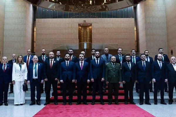 Şam'da kurulan yeni kabine! ABD ve AB'den Suriye açıklaması