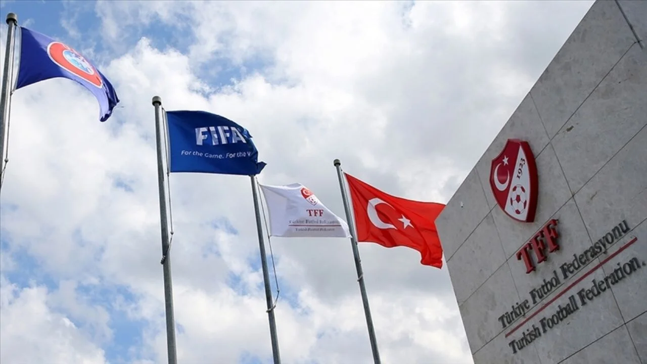 Süper Lig'de PFDK fırtınası: 8 kulübe aynı anda şok sevk!