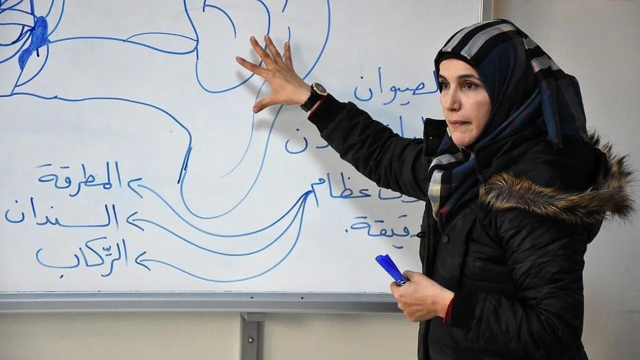 Suriye'de Esad'ın kovduğu öğretmenler görevlerine geri döndü