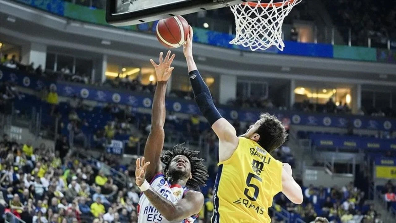 THY Avrupa Ligi play-off'ları lig fikstürünü sarstı: İki devin maçları ertelendi