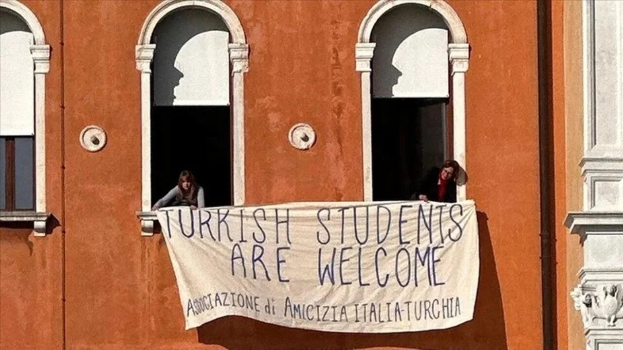 Türk öğrencilerin vize zaferi