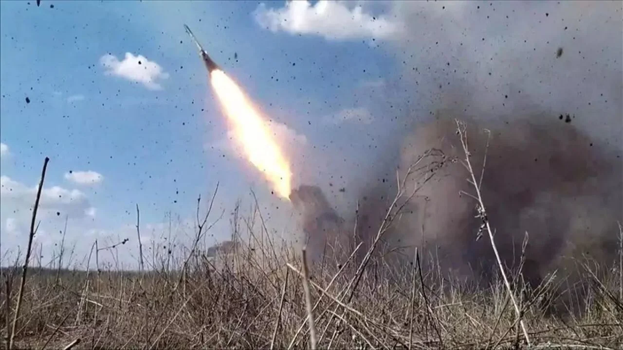 Ukrayna'da Füze Katliamı: Toplantı yapan Batılı eğitmenler hedef alındı