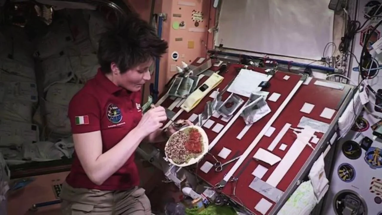 Uzayda yemek üretimi başladı: Astronottan tam not