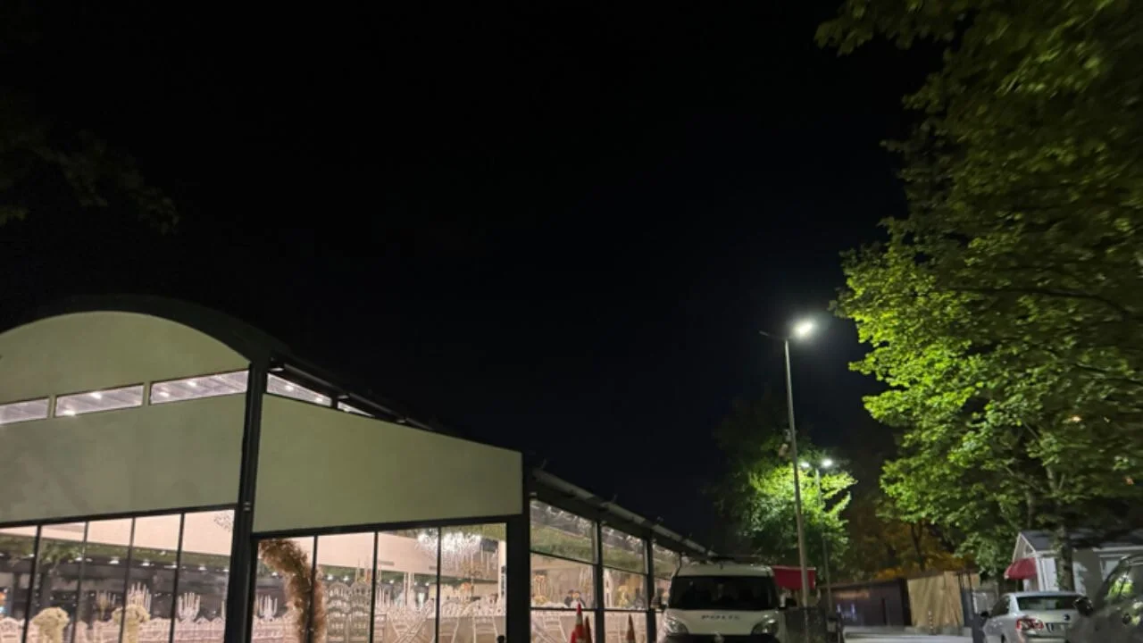 Düğün salonunda skandal! Tavan çöktü
