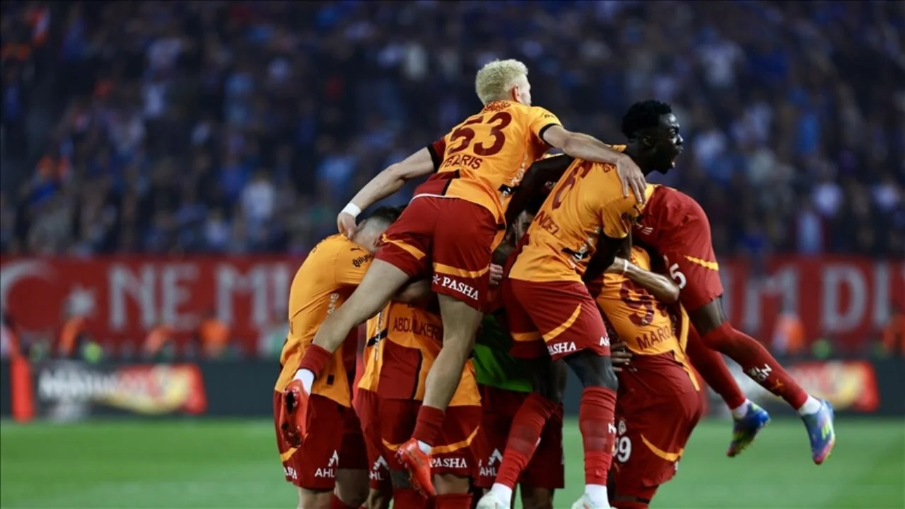 Galatasaray şampiyonluğu ilan etmek için sahaya çıkacak