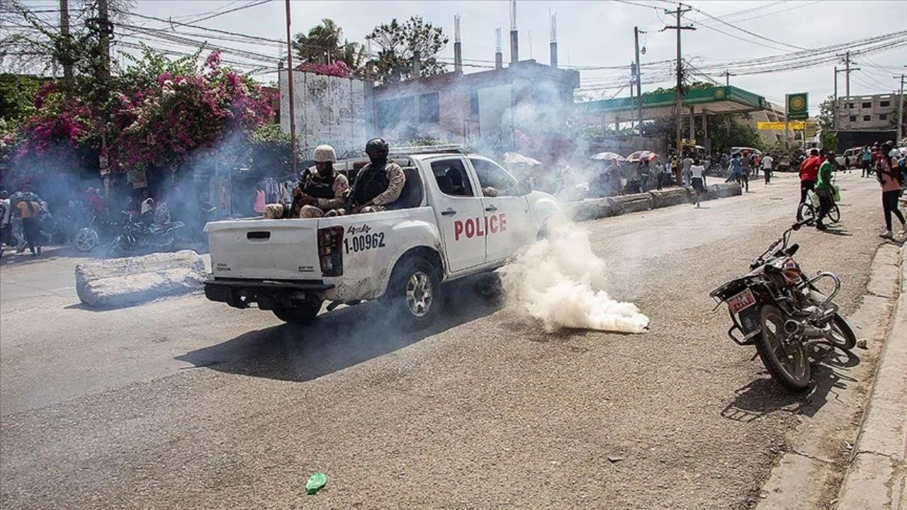 Haiti'de korkunç katliam! Papazın başı kesildi, evler yakıldı