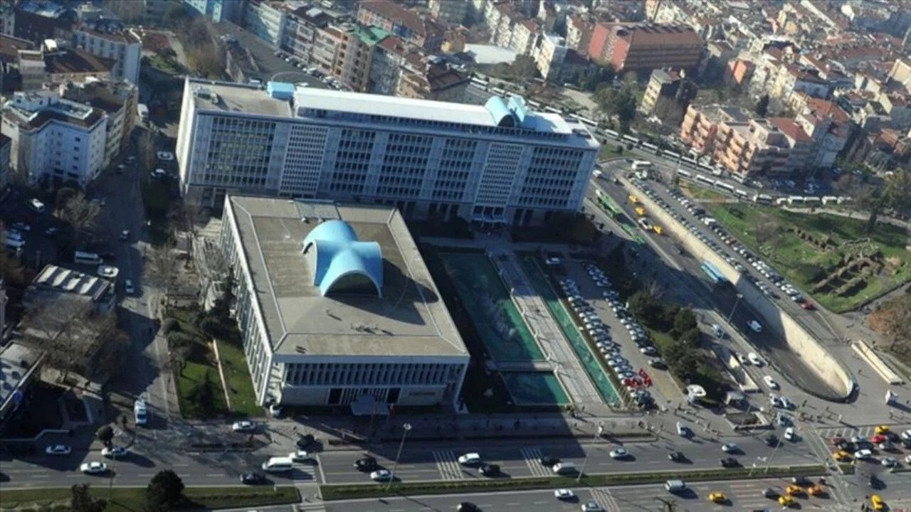 İBB'ye yolsuzluk soruşturmasında yeni yakalama kararı
