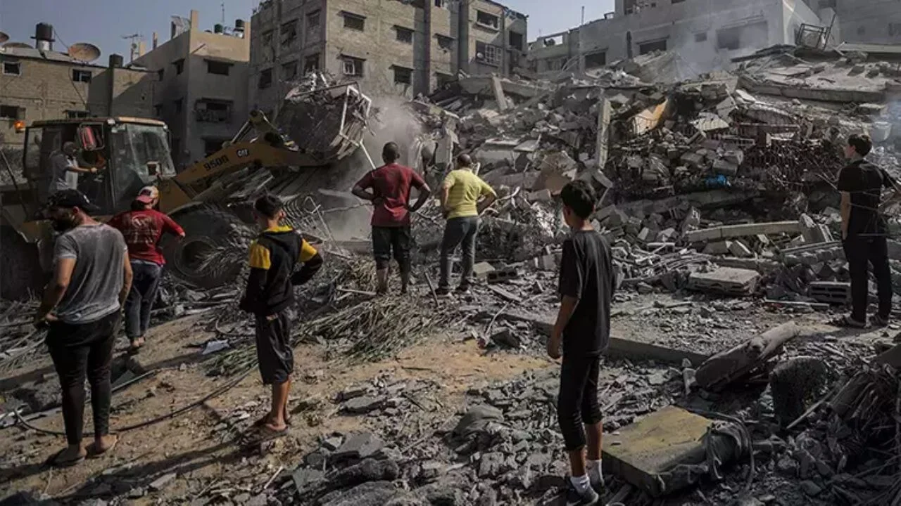 İsrail'in Gazze saldırılarında can kaybı 52 bini geçti!