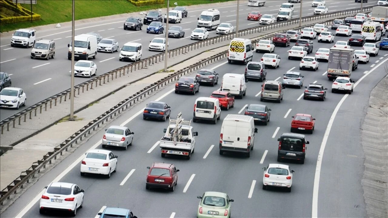 İstanbul'da bazı yollar trafiğe kapatıldı