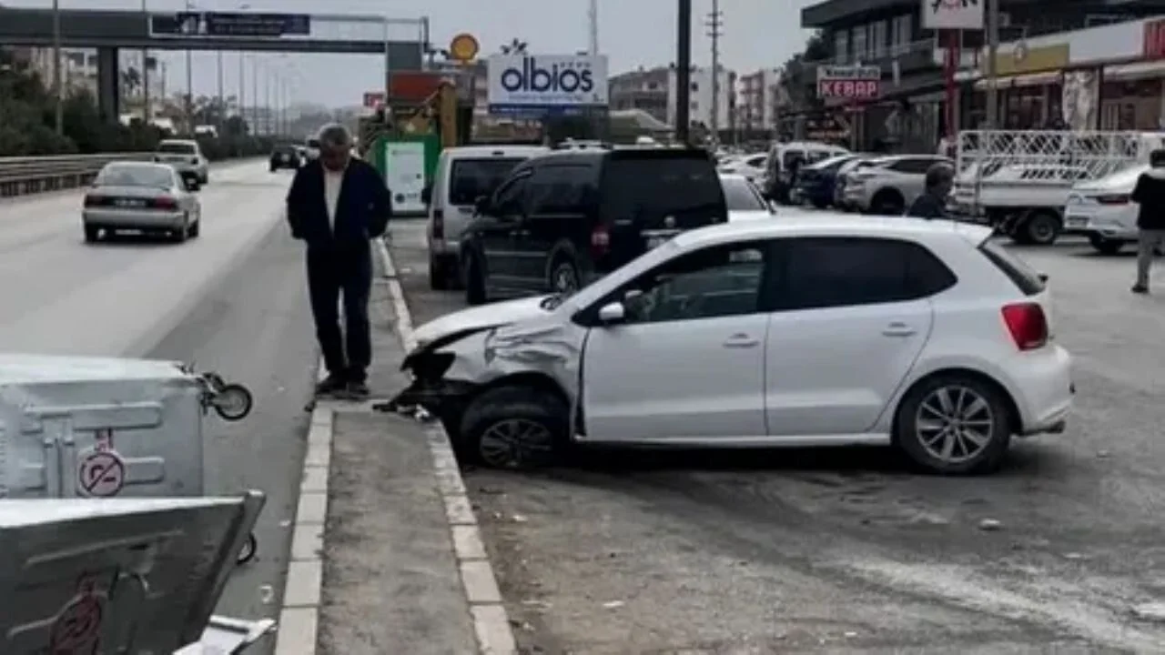 İstanbul'da korkunç olay: Otomobil kaldırıma çarptı, kadın can verdi