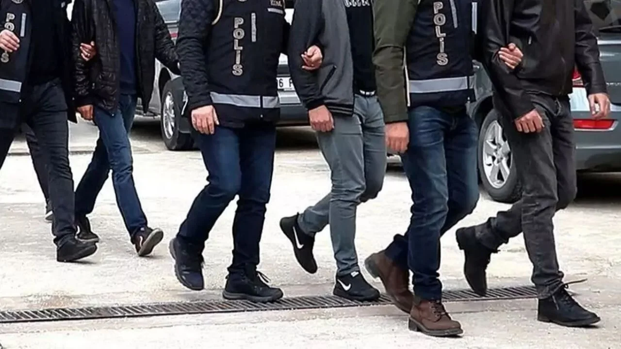 İstanbul Emniyetinden dev operasyon: 982 gözaltı