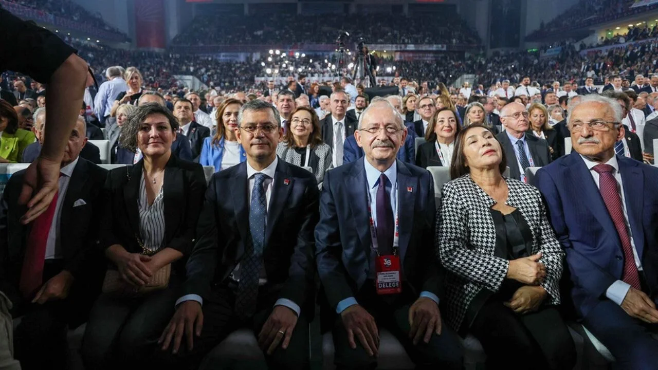 Şaibeli kurultayda iletişim kayıtları istenen 51 isim ifşa oldu!