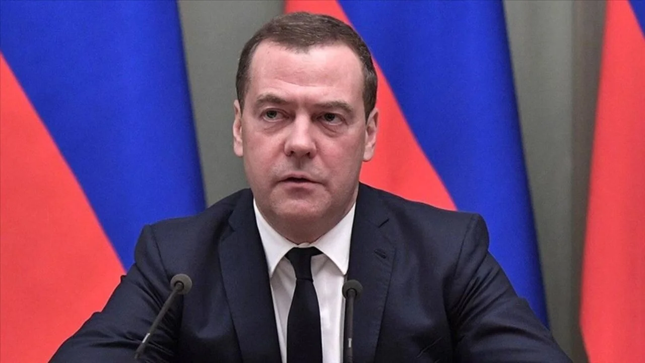 Trump'ın 'Putin ateşle oynuyor' sözüne Rusya'dan uyarı
