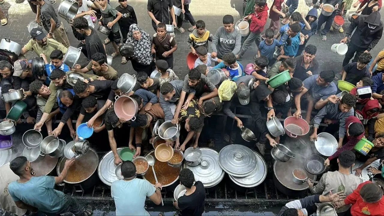 Uluslararası vicdanlara çağrı: 'Gazze'deki çocukları kurtarın'