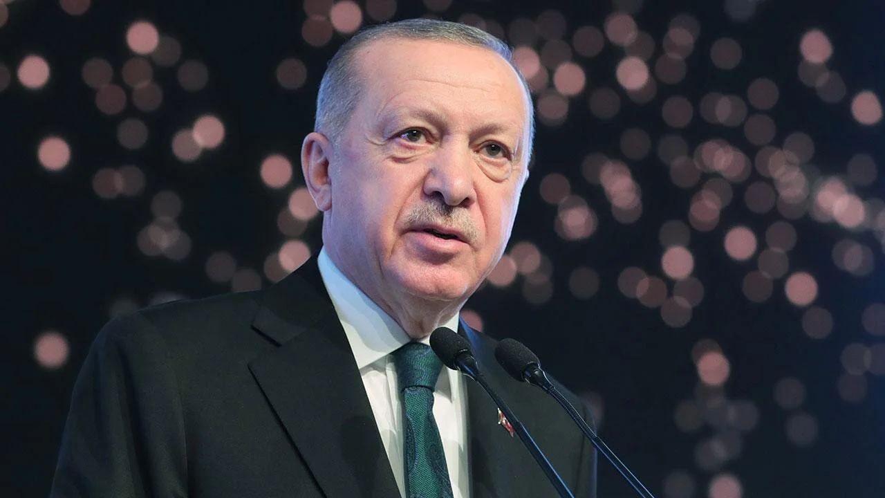 Yeni anayasa için çalışacak isimler belli oldu