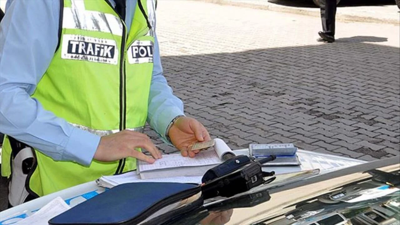 Yeni trafik cezası bedelleri 2025: Bakan Yerlikaya'dan detaylar...
