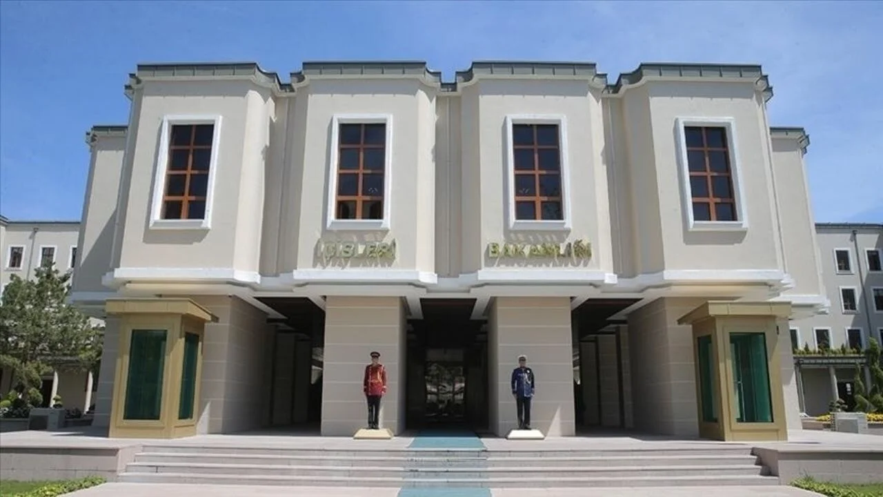5 belediye başkanı görevden uzaklaştırıldı