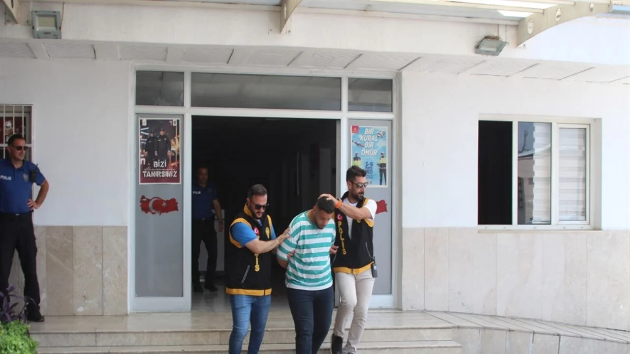 7 aracın lastiğini, komşularını sevmediği için patlatmış