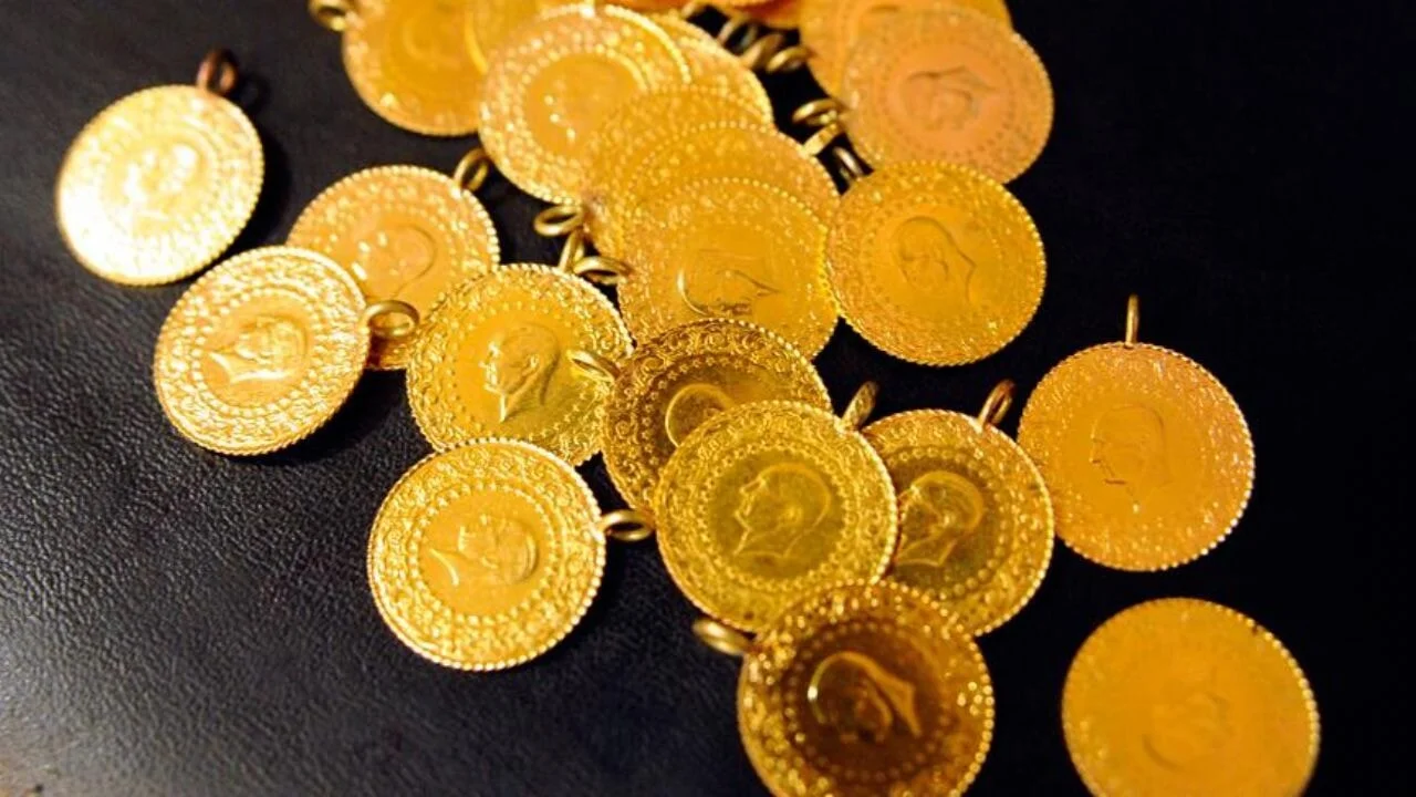 Altın fiyatlarında sert U dönüşü: Kar satışları ve Dolar etkisi düşürüyor