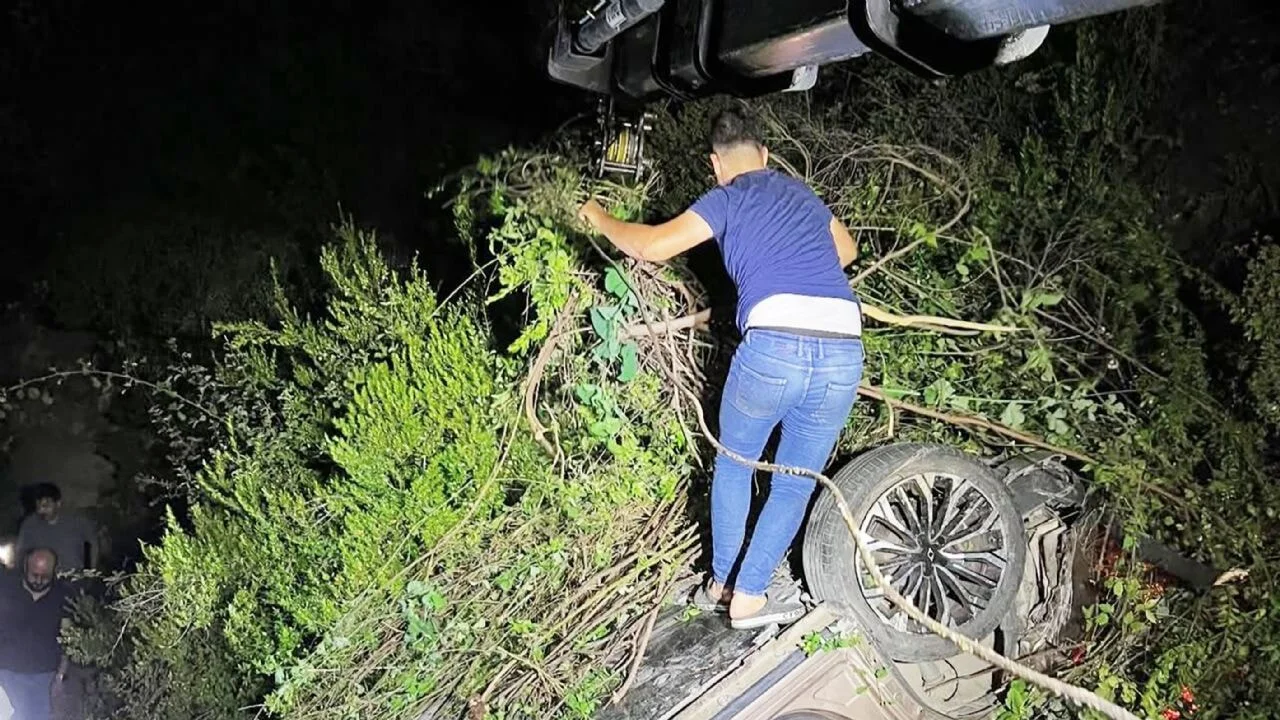 Antalya Alanya'da feci kaza: Araç uçuruma düştü, can kaybı var