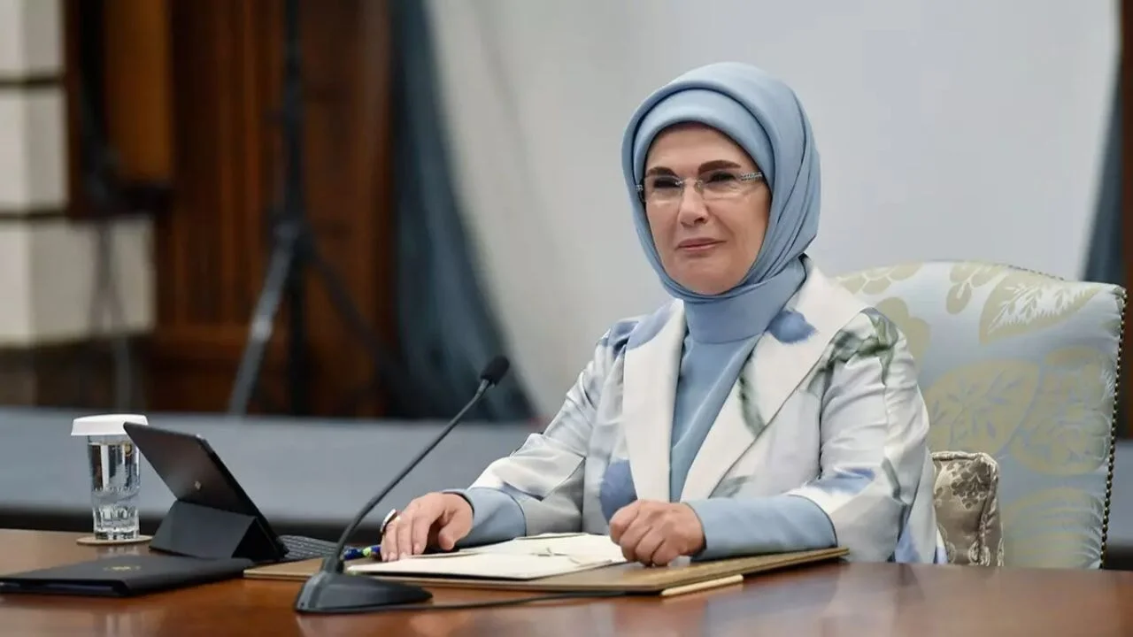 Emine Erdoğan'dan Koruyucu Aileler için anlamlı mesaj