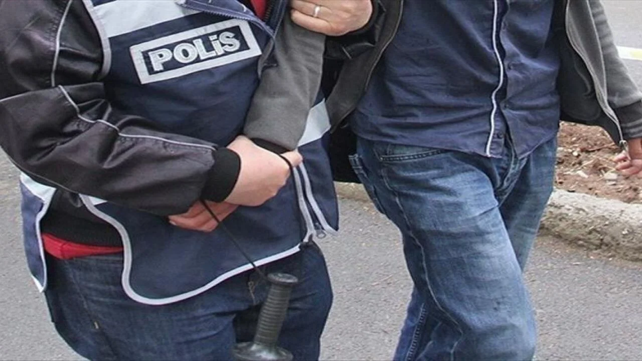 İçişleri Bakanı Yerlikaya'dan dolandırıcılık şebekelerine darbe
