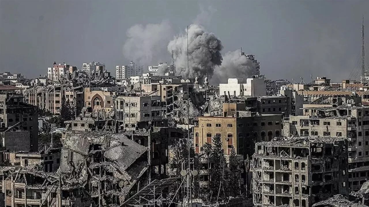 İsrail Savunma Bakanı Katz'tan Gazze'ye tüm cephelerden saldırı emri
