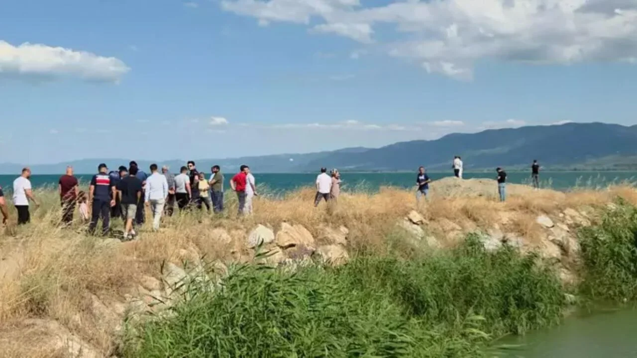 İznik Gölü'nde kaybolan 2 kuzenin cansız bedenleri bulundu