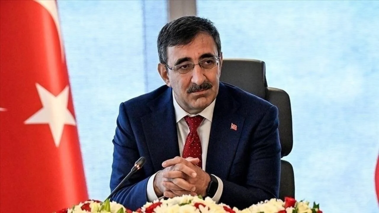 Katil İsrail'den dikkat saptırma hamlesi: İran saldırısı oyun mu?