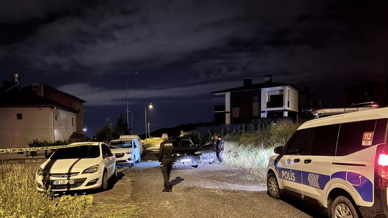 Kayseri'de silahlı kavga: Evinden aldığı tüfekle 3 kişiyi vurdu