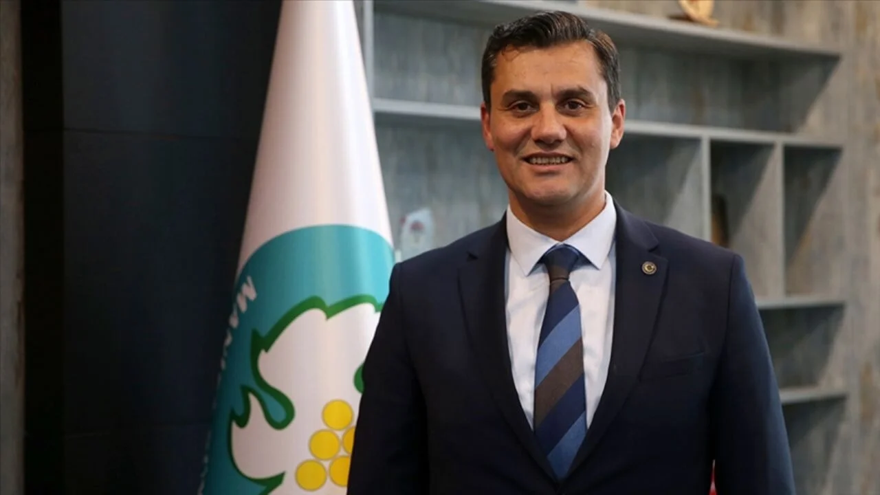 Manisa Büyükşehir Belediye Başkanı Ferdi Zeyrek hayatını kaybetti: Manisa'da cenaze planı açıklandı