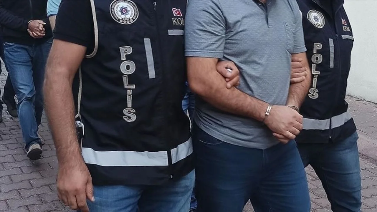 TSK'da FETÖ operasyonu: 158 gözaltı daha!