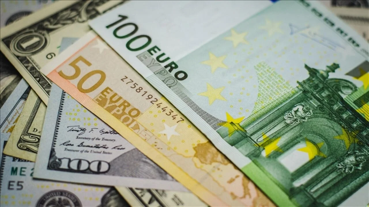 UBS tahmini: Euro/Dolar paritesi 1,20'ye yükselebilir