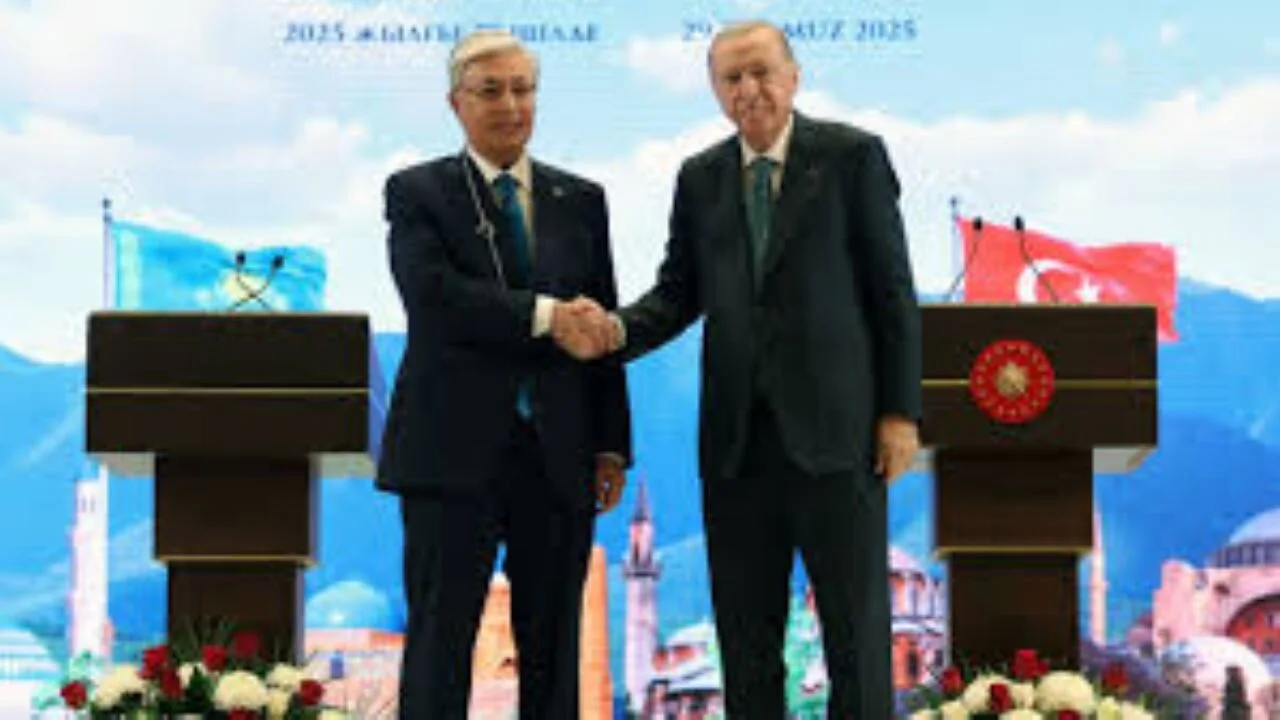 Kazakistan Cumhurbaşkanı Tokayev'e Türkiye Cumhuriyeti Devlet Nişanı tevcih edildi