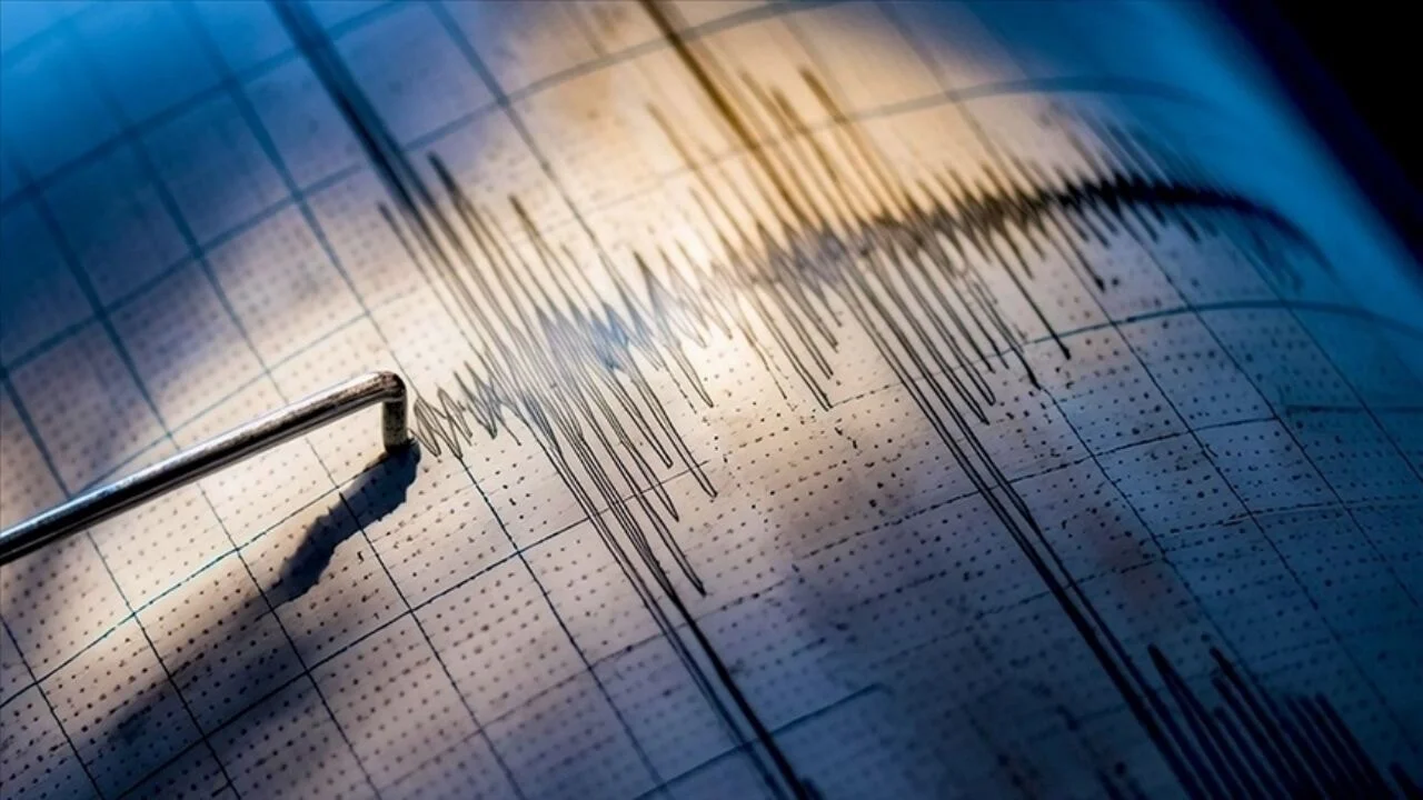 Fiji'de peş peşe iki deprem